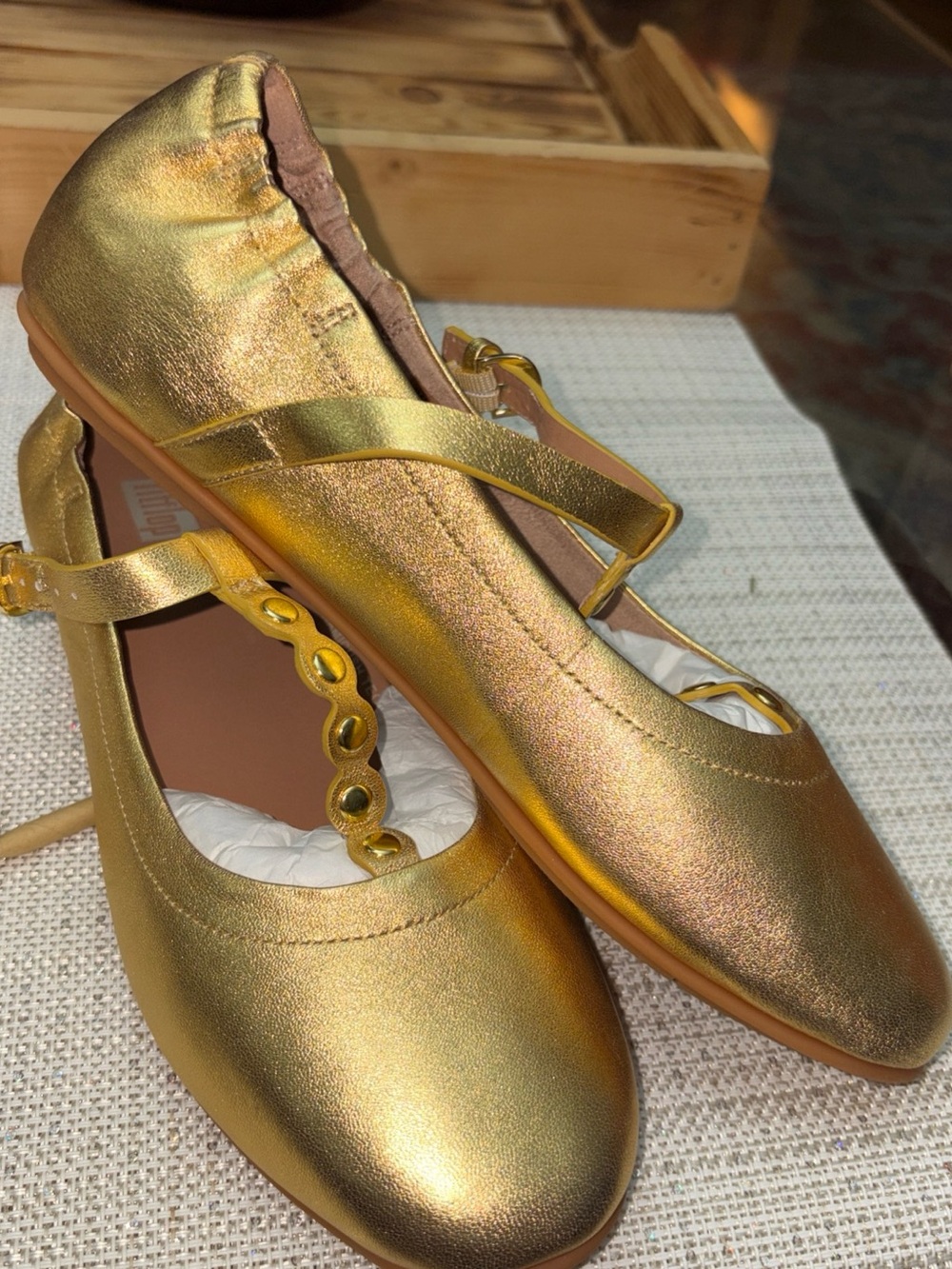 Fitflop Gold Metallic T-Strap Mary Jane Flats - Picture 3 of 8